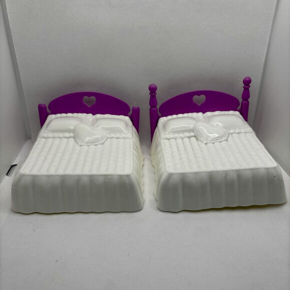 My Little Pony MLP G1 Bundle 2 Beds Purple White Show Stable Barn 80s Vintage - Picture 1 of 3